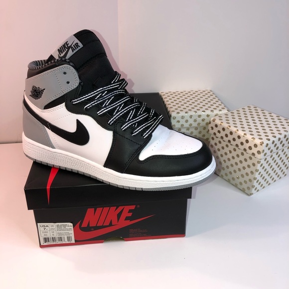 Nike Other - Nike Air Jordan retro 1 high OG